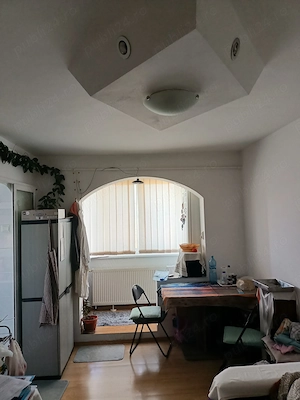 Garsoniera de vânzare et 4.
