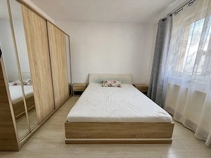 apartament 2 camere, direct proprietar, Tractorul, loc de parcare inclus - imagine 2