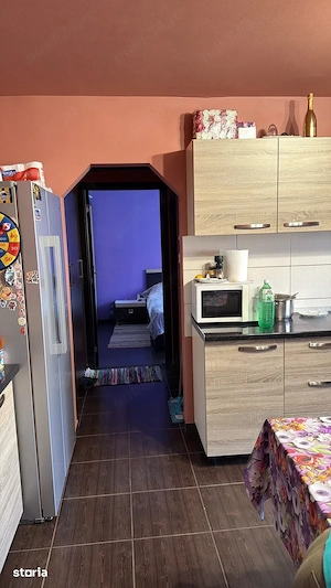 De vanzare apartament cu 4 camere etaj 3 in zona Soarelui langa Scoala 30 - imagine 2