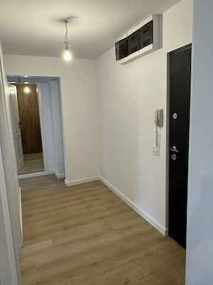 Ap 2 camere, decTei | Renovat complet | 1982 E 1 din 8 Bl reabilitat termic - imagine 4