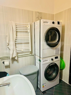 Ap renovat -3 camere etaj 6 Caraiman, gata de mutare - imagine 6