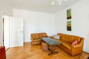 Apartament în inima Oradiei   Ultracentral, 100 mp, ideal pentru locuit, birouri sau investiție - imagine 10