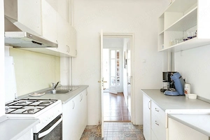 Apartament în inima Oradiei   Ultracentral, 100 mp, ideal pentru locuit, birouri sau investiție - imagine 7