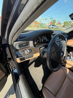 BMW Seria 7 long - imagine 5