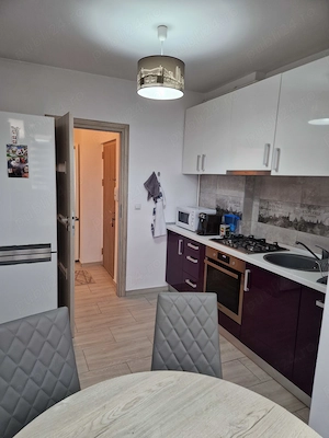 Vând urgent apartament mobilat si utilat 