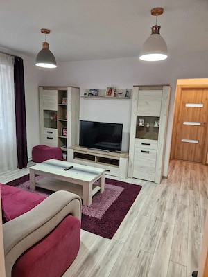Vând urgent apartament mobilat si utilat  - imagine 3