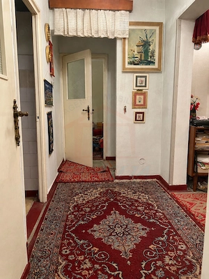 De vanzare apartament 2 camere Mazepa 2, etaj 1 - imagine 2
