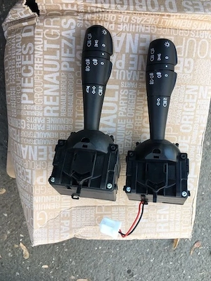 Manete bloc lumini auto