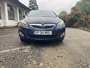 Opel Astra J 2011, perfect intretinuta - imagine 10
