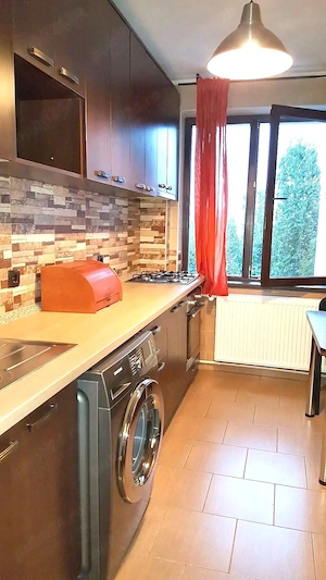 🏡 Închiriez Apartament cu 2 camere decomandat, Sector 3, aproape Piața Miniș