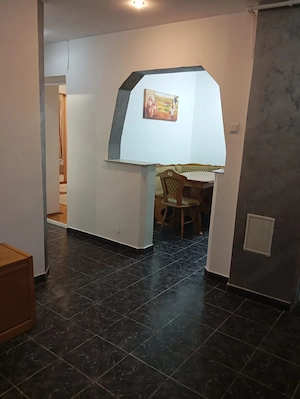 Apartament 3 camere, zona Ambasador, etaj 2 - imagine 7