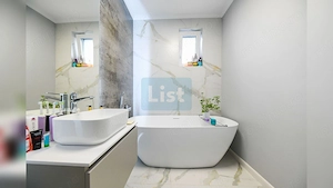0% Comision! Apartament 3 camere de lux în vilă! Terasă, zona VIVO - imagine 12