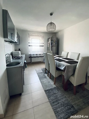 De vanzare apartament cu 2 camere in zona Lipovei aproape de Gradinita si Biserica Sf.Apostoli Petru