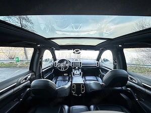 Porsche Cayenne PlugIn Hybrid Golden Edition - imagine 4