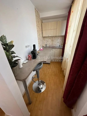 Vila 5 camere P+2+terasa - Str. Republicii - Brasov - imagine 4