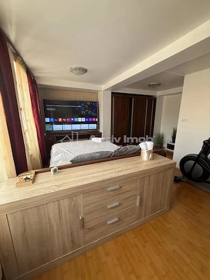 Vila 5 camere P+2+terasa - Str. Republicii - Brasov - imagine 11