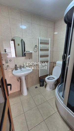 Închiriere apartament 4 camere mobilat/utilat modern, et.1, strada 23 August - imagine 7