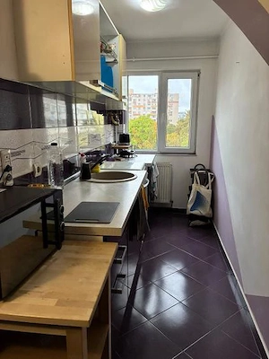 2 camere, centrala, aer conditionat, geam la baie - imagine 4