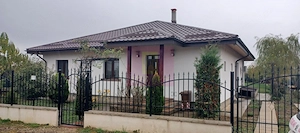 Sabareni, casa parter 145 mp, curte 1000 mp, mobilata, utilata