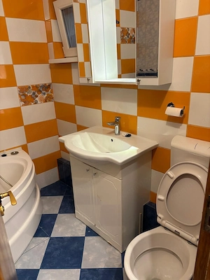 Închiriere Apartament 3 Camere Decomandat,  Lacul Tei, Centrală Proprie - imagine 17