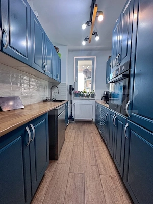 Apartament complet renovat, mobilat și utilat – HUNEDOARA - imagine 2