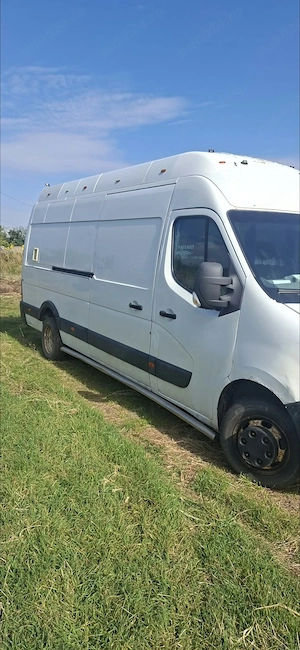 de vinzare Renault master an 2010..motor 2.3 - imagine 3