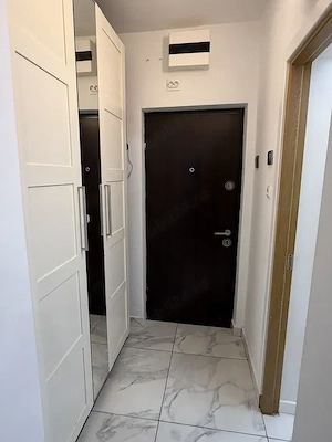 garsoniera dristor-metrou la scara blocului-modern - imagine 4