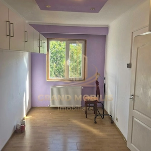Apartament 3 camere, 40 mp utili, etaj 4/4, acoperiș, zona Șagului - imagine 6
