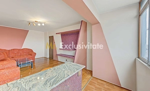 Apartament cu 3 camere decomandat etaj intermediar - imagine 2