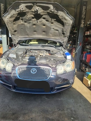 Vând Jaguar XF 2008 - imagine 2