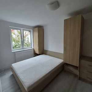 Vand apartament cu 3 camere și balcon, etaj 1, str.Aurel Vlaicu - imagine 4