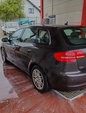 Audi A3 1,6 tdi 2011 - imagine 4