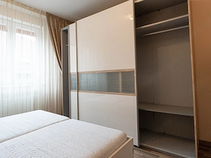 Apartament cu 3 camere de vânzare în Torontalului - imagine 2
