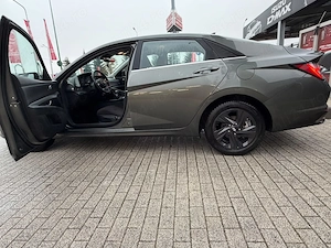 Hyundai Elantra 34972 KM - imagine 10