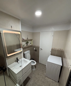 Închiriez apartament 1 mai  - imagine 5