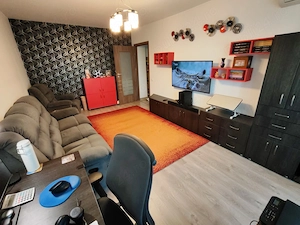 215000Euro, bd Basarabia(metrou), decomandat, 4camere, imobil 1984 - imagine 3