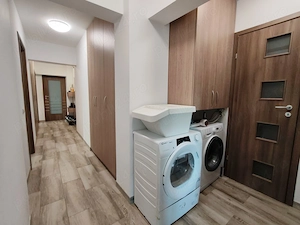 215000Euro, bd Basarabia(metrou), decomandat, 4camere, imobil 1984 - imagine 9
