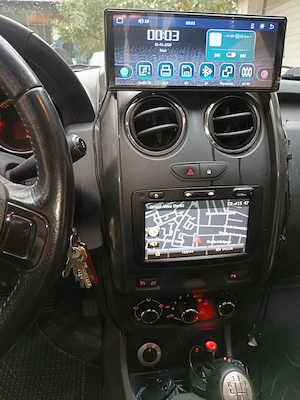 Dacia Duster 15 diesel 2014     4+4.  Prestij - imagine 5