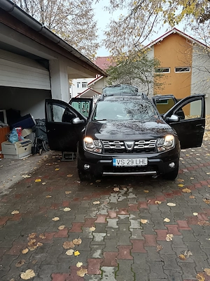 Dacia Duster 15 diesel 2014     4+4.  Prestij