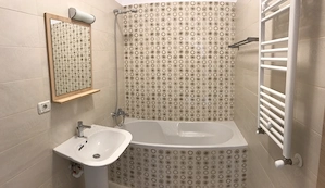 Proprietar inchiriez apartament 3 camere in complexul Laguna Residence - imagine 3