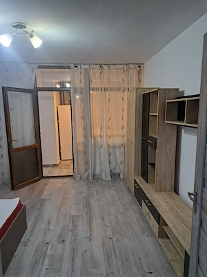 Garsoniera pentru inchiriat - imagine 4