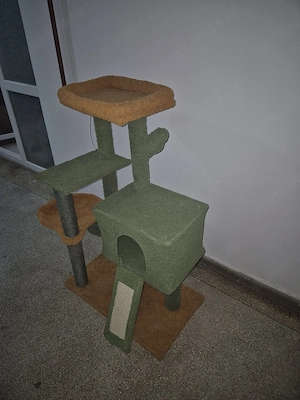 Vand ansamblu de joaca pentru pisici