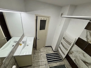 Apartament 2 camere ,spatios ,Open space - imagine 3