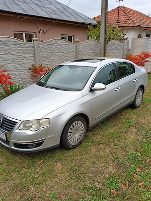 Volkswagen Passat B6 2.0 TDI, 140 CP, 2007   trapă solară   Craiova