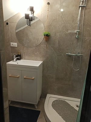 Garsoniera zona Coresi proprietar  - imagine 7