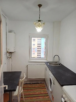 Vind apartament cu doua camere 