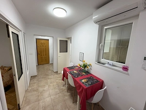 Apartament 3 camere, etaj 1 - Cugir - imagine 11