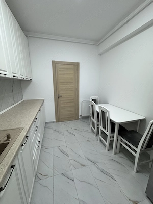 Proprietar, vand apartament cu 2 camere, loc parcare inclus - imagine 8