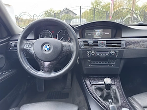BMW Seria 3 E90 320D  - imagine 7